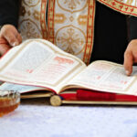 sfanta mucenita ecaterina 2025 preotul explica de ce ziua de 25 noiembrie este marcata cu cruce neagra in calendarul ortodox 69253a435ea74