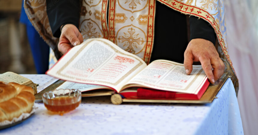 sfanta mucenita ecaterina 2025 preotul explica de ce ziua de 25 noiembrie este marcata cu cruce neagra in calendarul ortodox 69253a435ea74