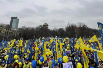 sindicalistii din sanatate ii cer lui bolojan sa nu le taie salariile cu 10 situatia este chiar mai grava 6922fd638a96d