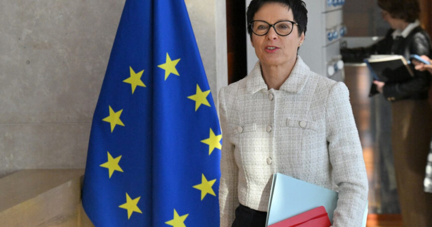 sunteti cei mai buni elevi din clasa mea republica moldova exemplu in procesul de aderare la ue anunta comisarul european 69132eb293928