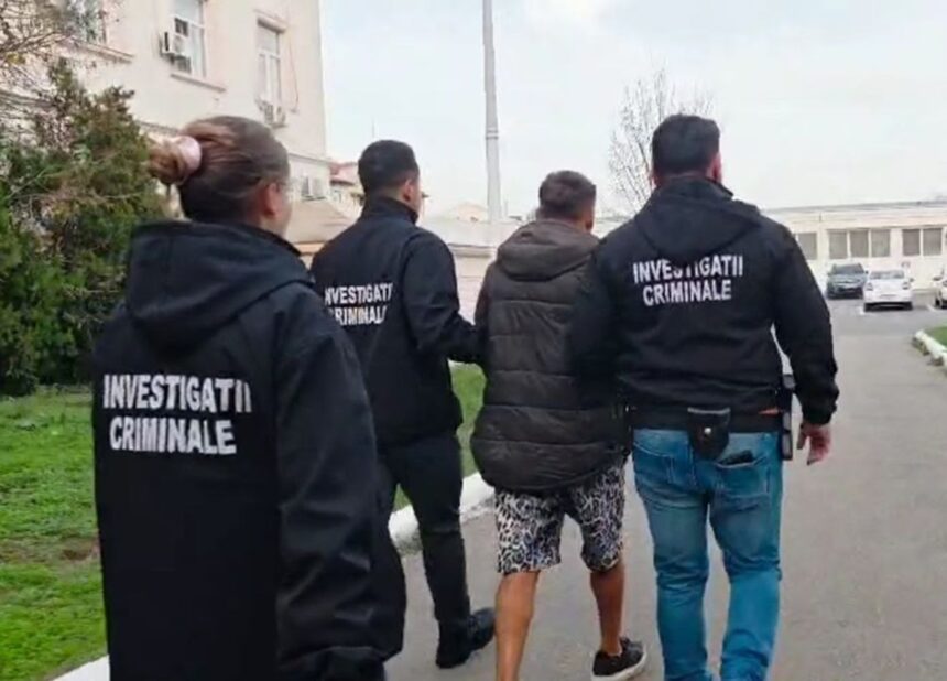 surse detalii mai putin stiute despre tanarul din lumina acuzat ca ar fi ucis o femeie din navodari era clasa a iii a iar judecatorii au remarcat riscul savarsirii de infractiuni 691b791d00f03