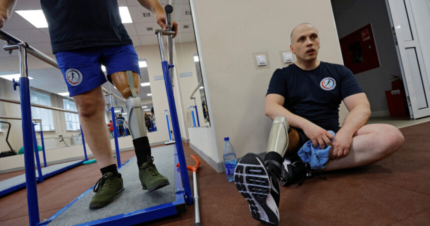 sute de mii de invalizi putin aloca un buget urias pentru a cumpara proteze pentru cei de pe front 6908c94850518