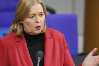 tensiuni in guvernul germaniei coalitia risca sa se destrame din cauza reformei pensiilor avertizeaza social democratii 691caf6c5005e