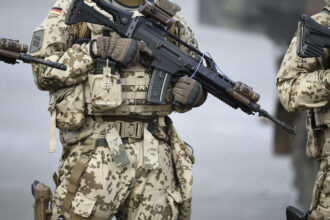 tineri recrutati aleatoriu in germania partidele coalitiei au convenit asupra unui nou plan privind serviciul militar voluntar 6915b9002fb8e