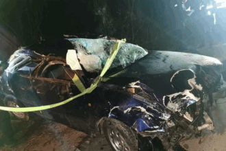 tragedia diminetii un tanar de 20 de ani a murit dupa ce s a rasturnat cu masina in albia unei vai 69196d759bf68