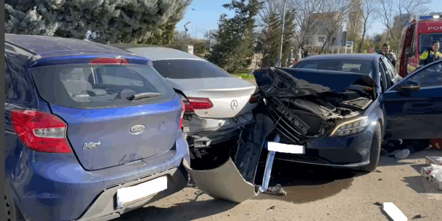 tragedie in constanta dupa ce trei masini s au accidentat la intrare in mamaia in zona malibu 69242e05c51ca