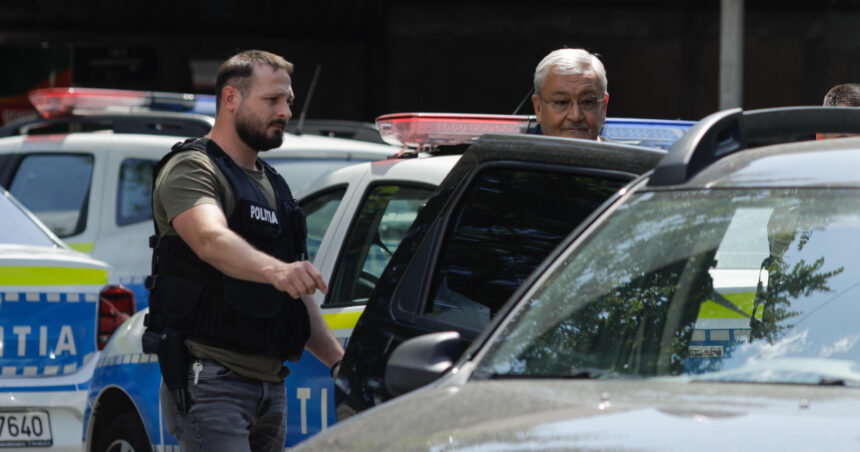 trei condamnati celebri ies din inchisoare sebastian vladescu ionut costea si darius valcov eliberati pentru prescriptia faptelor 690a25642720b