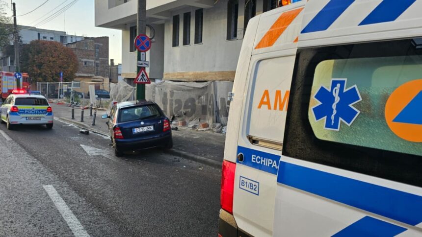 trei persoane ranite usor intr un accident rutier produs in sensul giratoriu de pe strada i g duca din constanta 69070c95e262b