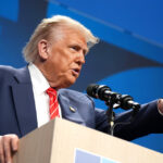 trump ameninta cu pedeapsa capitala democratii care cer armatei sa nu se supuna ordinelor sale 691f7918176c9