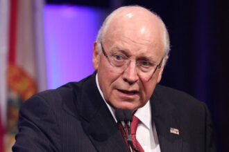 trump si vance nu merg la inmormantarea celui mai puternic vicepresedinte din istoria sua dick cheney i a criticat pe cei doi 691f16cc568b2