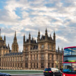 turistii ar putea plati o taxa noua in anglia in scotia si tara galilor au fost introduse deja masuri similare 69281c79db41f