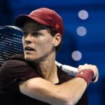 turneul campionilor sinner l a invins pe zverev pentru a treia oara in 17 zile si s a calificat in semifinale la torino 691589ed45e1b