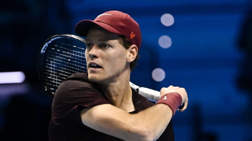 turneul campionilor sinner l a invins pe zverev pentru a treia oara in 17 zile si s a calificat in semifinale la torino 691589ed45e1b