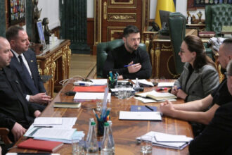 ucraina si sua vor negocia in elvetia planul de pace propus de washington cine face parte din delegatia aprobata de zelenski 6921c449398e9