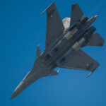 un avion de vanatoare rusesc su 30 s a prabusit in timpul unui zbor de antrenament doi morti 69164943b045e