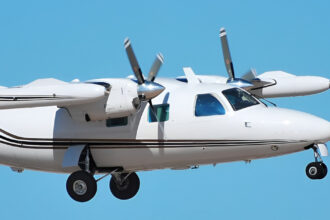 un avion in care se afla un ministru din belgia a facut o aterizare de urgenta dupa mai multe probleme tehnice 6911d9ae22d2b