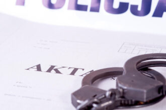 un cuplu rus a fost acuzat de spionaj in polonia legaturi cu fsb si trimitere de colete capcana ce pedeapsa risca cei doi 6909d7fdb3629