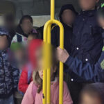 un microbuz scolar care transporta 31 de copii dublu fata de capacitatea maxima admisa a fost depistat in trafic in judetul covasna 691c9367469c9