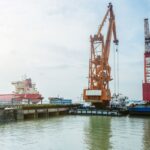 un ponton cu macara k1 este scos la vanzare pentru aproape 37 milioane de euro intr un dosar de executare silita 69097f321e641