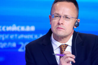 ungaria interesata sa importe gaze din zacamantul neptun deep ce a declarat peter szijjarto despre achizitionarea lukoil de catre mol 69260d4ccc1e8