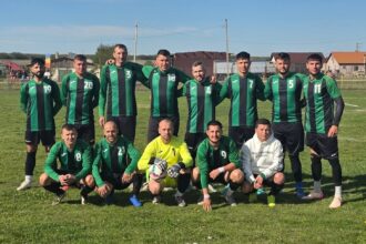 victorii pe linie pentru echipele de pe podiumul celor trei serii din liga a v a in etapa de duminica 691b40604da66