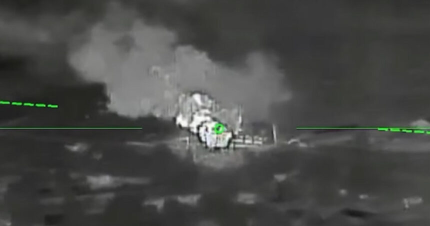 video actionam asimetric pentru a contracara inamicul ucraina a atacat depozite de petrol in crimeea imagini cu operatiunea 690df6f584674