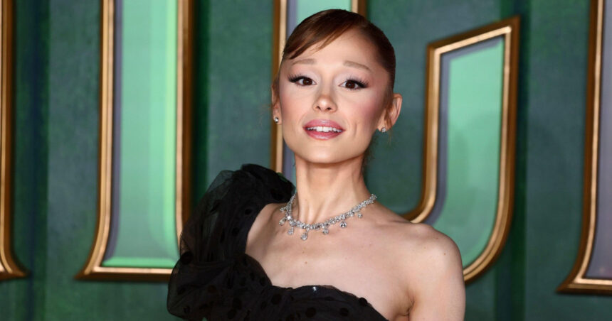 video barbatul care a bruscat o pe ariana grande la premiera filmului wicked 2 a fost pus sub acuzare ce pedeapsa risca acesta 691afa24da24b