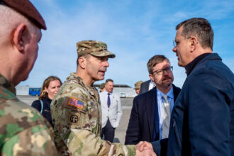 video comandant nato romania va avea un sistem capabil sa doboare dronele este o figura centrala in aceasta parte a aliantei 6926ab686cc8e