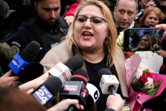 video diana sosoaca citata din nou la parchetul general m au chemat sa mi dau acordul pentru internarea intr un spital de psihiatrie 690e12f744799