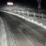 video drumarii intervin in zonele montane pentru curatarea soselelor la altitudini mari ninge 691d77ad5f11d
