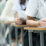 video emotii pentru viitorii medici peste 10 000 de candidati sustin astazi examenul de rezidentiat mesajul ministrului sanatatii 6919a6a7b876c