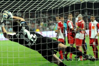 video exclusiv marele plus al lui dani coman in fata lui emilian dolha ce a recunoscut fostul portar la povestile sport ro 6906019f8195a