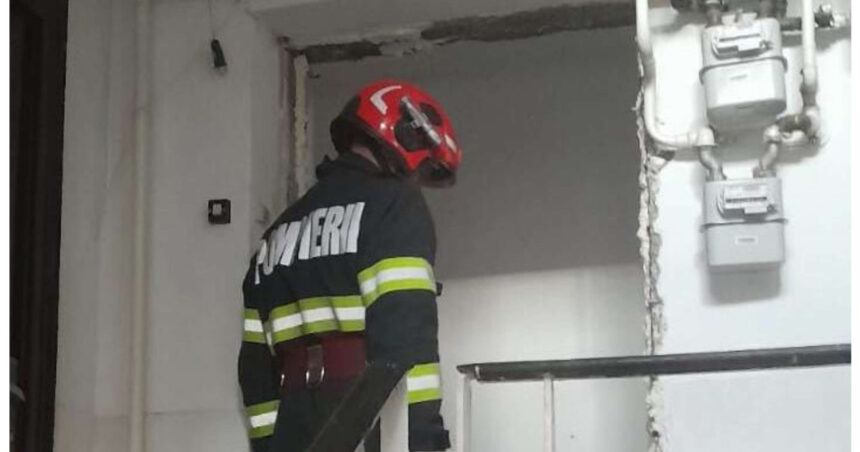 video explozie intr un bloc din ramnicu sarat zeci de oameni evacuati nu au fost victime care a fost cauza deflagratiei 69070adcbe7ab