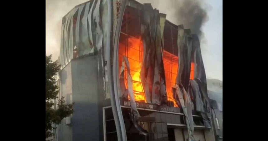 video explozie puternica la un depozit de parfumuri din turcia cel putin 6 persoane au murit dupa ce a izbucnit un incendiu 690f2c0f914ee