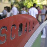 video fenomen ingrijorator in scolile din romania elevi inarmati la cursuri psihologii spun ca parintii trebuie sa fie atenti la schimbari 69183c6cc8177