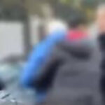 video inca un livrator strain a fost agresat in bucuresti un tanar a incercat sa i fure scuterul dar a fost imobilizat 691602e4cec66