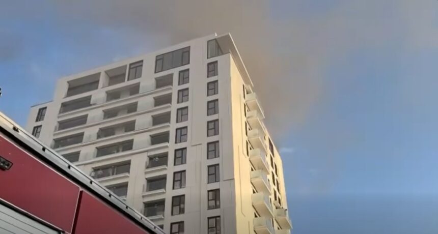 video incendiu in bucuresti peste 150 de persoane au fost evacuate sunt mai multi raniti ce spune ministerul sanatatii 6921923e8c5a4