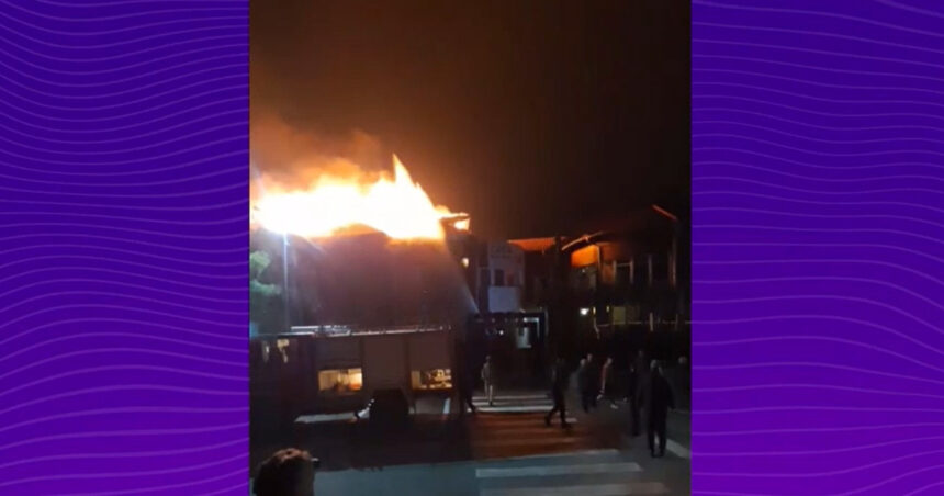video incendiu intr o pensiune din delta dunarii in care erau zeci de turisti 6918e1a833b8b