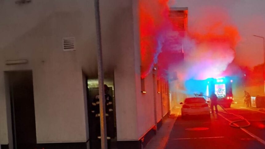 video incendiu la vestiarele de la stadionul din cernavoda 6916011eb70e6