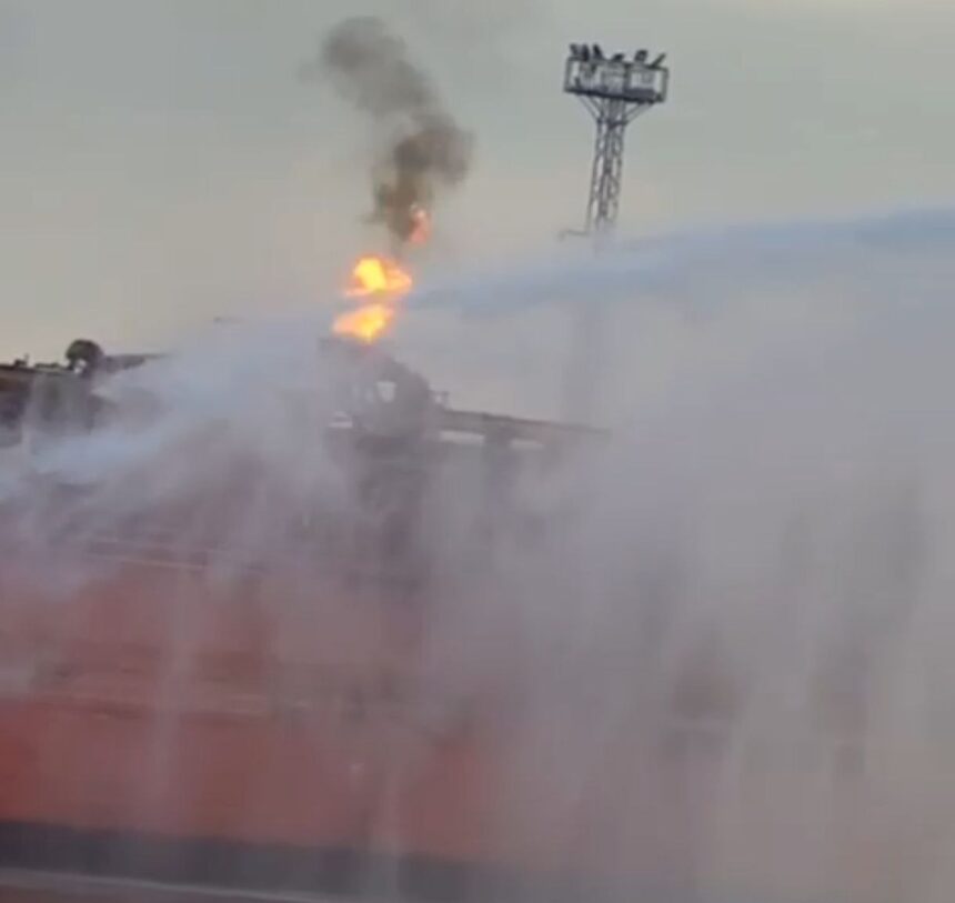 video incendiul de la vasul cu gpl din zona plauru ceatalchioi a fost stins situatia nu mai prezinta niciun risc pentru populatie spun autoritatile 691c845b8209f