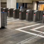 video incident violent la metrou un paznic a fost lovit cu pumnul de un calator politia s a autosesizat dupa ce imaginile au ajuns online 690a0cc8dd7d9