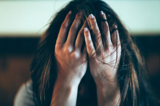 video legatura dintre anxietate si stresul zilnic marturia celor care ajung la psihiatru o teama teribila de esec senzatia ca o sa mor 6910374c6164c