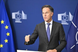 video mark rutte vine in romania dupa anuntul redimensionarii trupelor sua la ce eveniment va participa seful nato 690785e83c22c