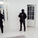 video mascatii au rupt usile in aceasta dimineata sute de perchezitii in cadrul operatiunii jupiter 69099b509091a