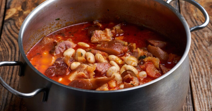 video meniu traditional de 1 decembrie fasole egipteana cu ciolan din chile 6927f5d098aec