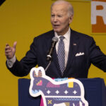 video mesajul plin de furie al lui joe biden pentru donald trump dumneavoastra lucrati pentru noi 69105375b201f