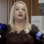 O deputată comunistă din Chișinău își suspendă utilizarea limbii române. Ce a determinat această decizie și cum decurge protestul? 2 video o deputata comunista de la chisinau a intrat in greva limbii romane care este motivul si cum se desfasoara protestul 69067e2ea0796