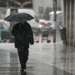 video o intreaga suita de manifestari meteorologice vremea se schimba radical in romania ploi vant puternic si ninsori 691ae2f0e8dd5