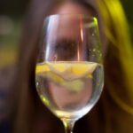 video orasul din romania care a introdus in mai multe baruri angel shot codul care poate folosit de femeile aflate in pericol 69195cbe77f6d