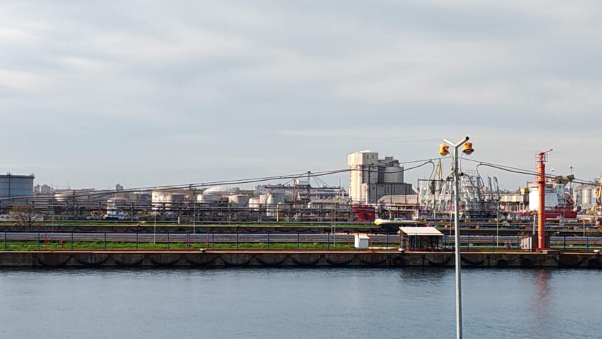 video perchezitii masive diicot firme locuinte si un operator portuar din constanta vizate intr un dosar de crima organizata 692828a3a07fd